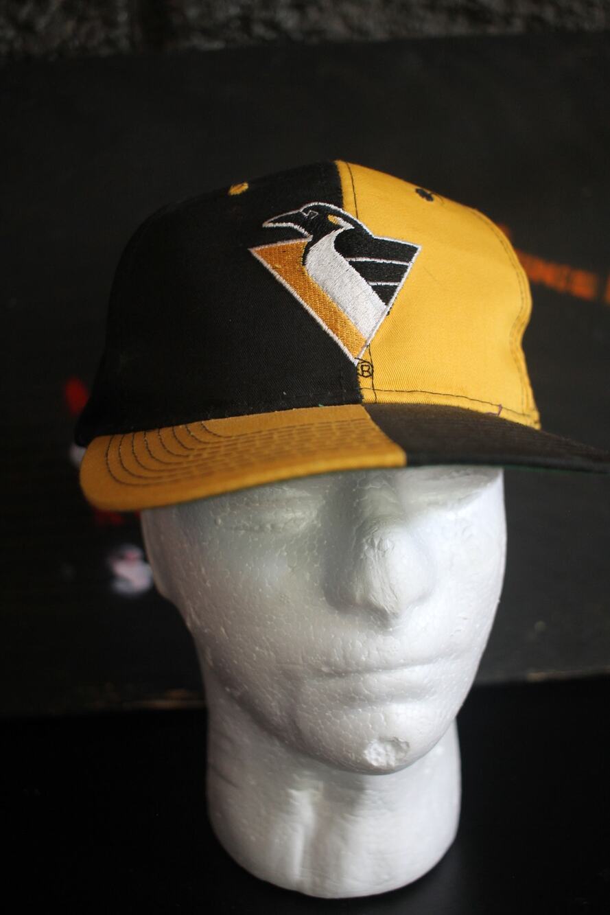 Vintage Pittsburgh Penguins Starter Split Color Snapback Hat NHL Black Gold Cap